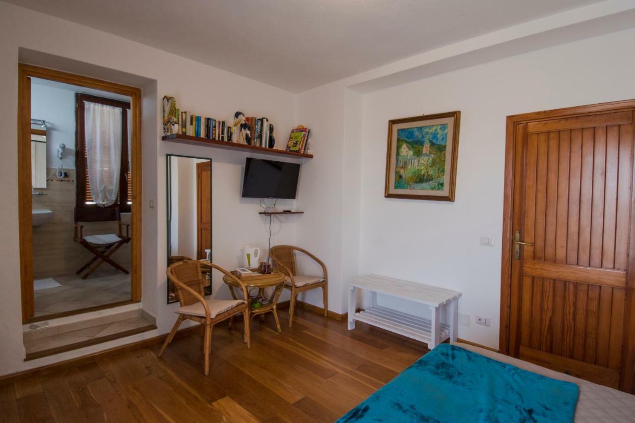La Chicca Di Francesca Panzió Santa Teresa Gallura Kültér fotó